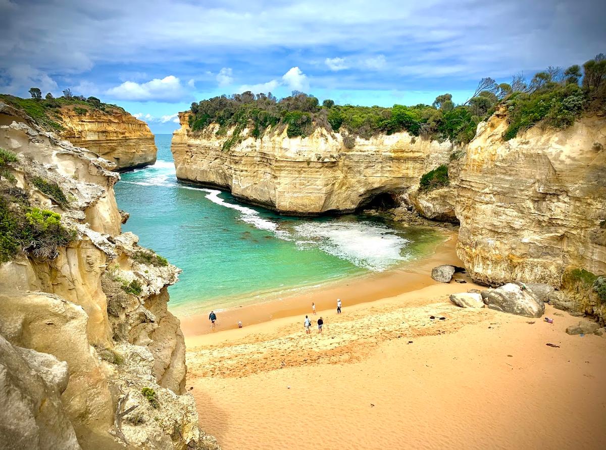 Loch Ard Gorge in Port Campbell NP