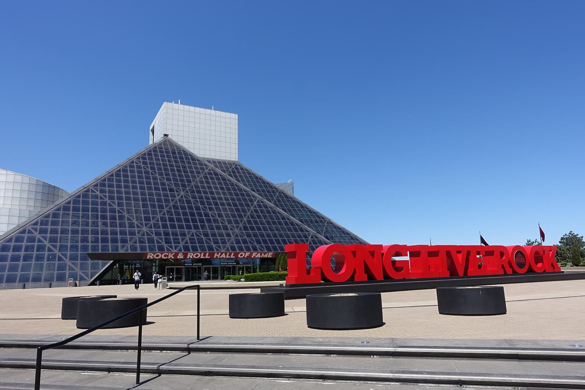 Rock & Roll Hall of Fame in North Coast Harbor, Cleveland