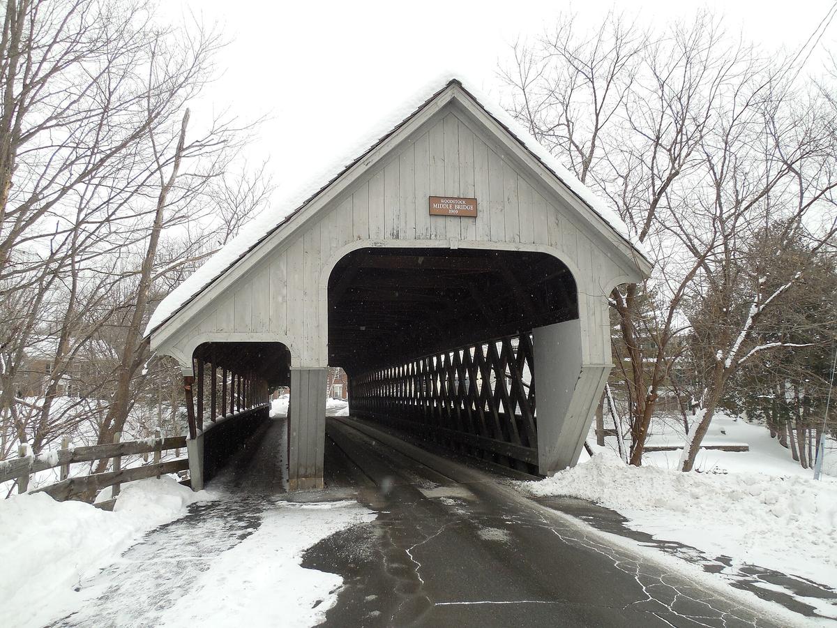Middle Covered Bridge in Woodstock Village