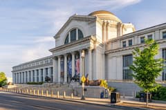 Smithsonian museums near Washington, DC