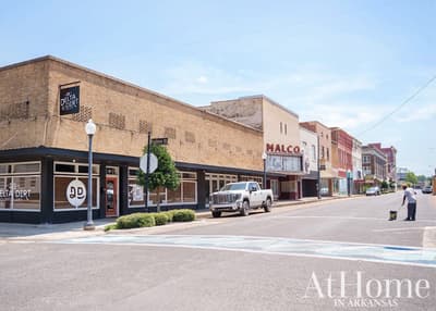 Delta Dirt Distillery in Helena-West Helena