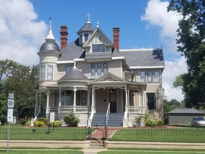 Pillow-Thompson House in Helena-West Helena