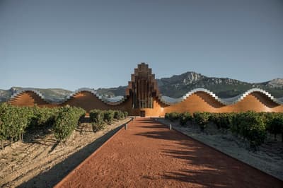 Bodegas Ysios in Laguardia