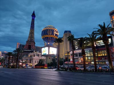 Eiffel Tower Restaurant in The Strip