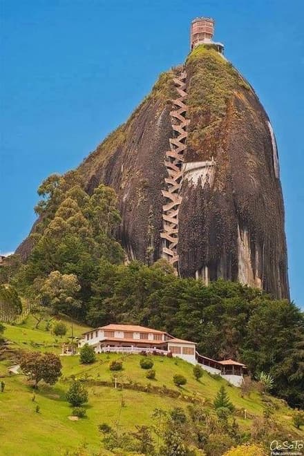 Guatapé and El Peñol in Medellín