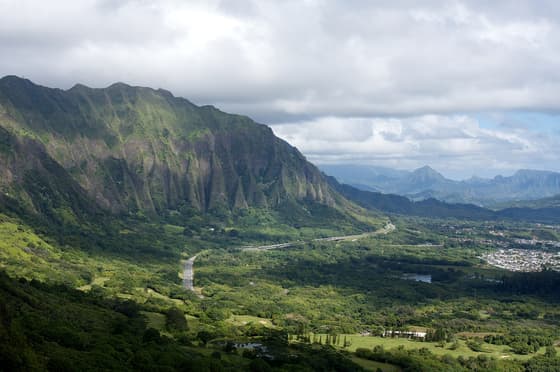 Nuuanu Pali Lookout in Kailua & Lanikai