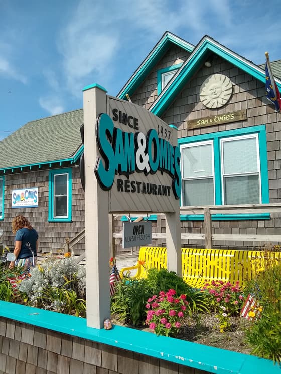 Sam & Omie's in Nags Head