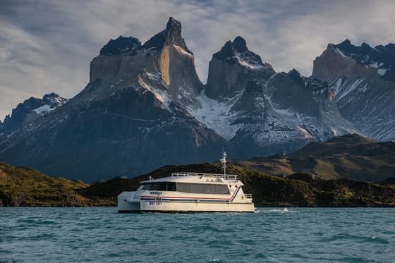 Lago Pehoé catamaran in Torres del Paine