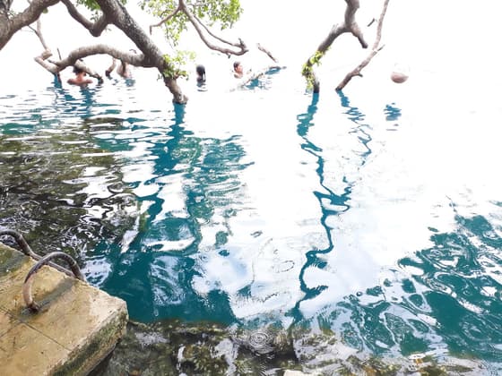 Cenote Azul in Bacalar
