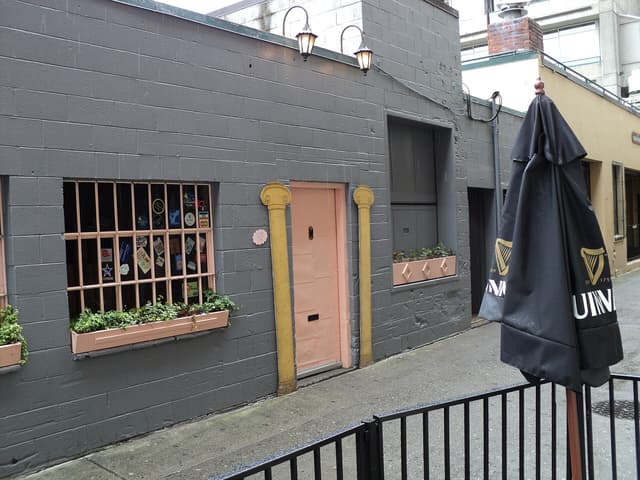 The Pink Door near Seattle
