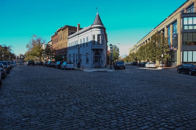 Thames Street & Broadway Square near Fells Point