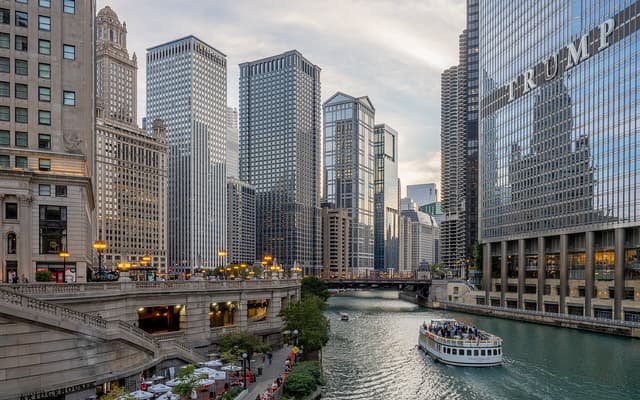 Chicago Riverwalk near The Loop & Chicago River