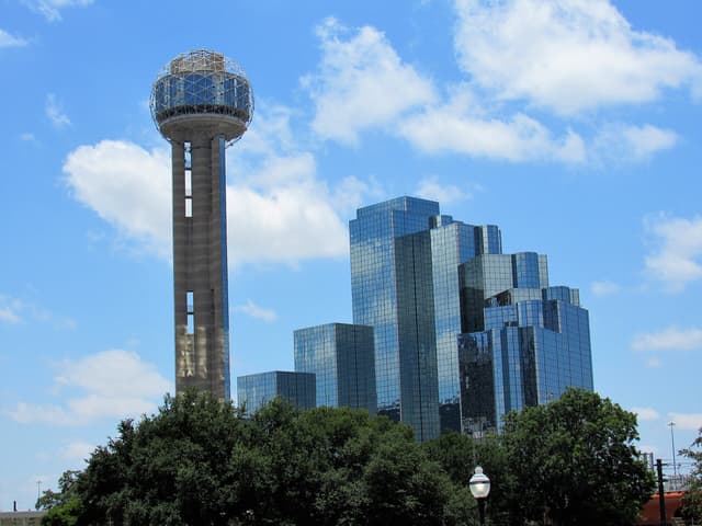 Reunion Tower near Downtown Dallas & Reunion Tower
