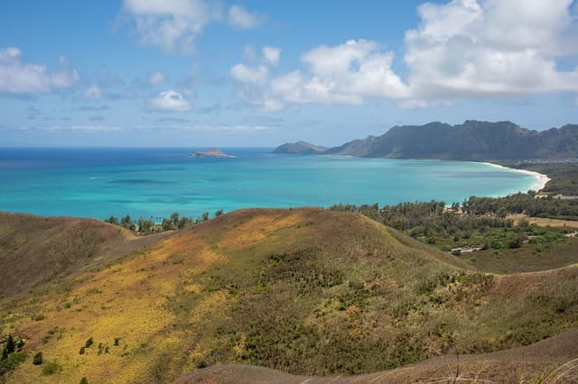 Lanikai Pillbox Trail near Kailua & Lanikai