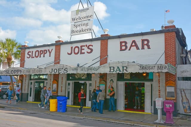 Sloppy Joe's conch shell drop near Old Town & Duval Street