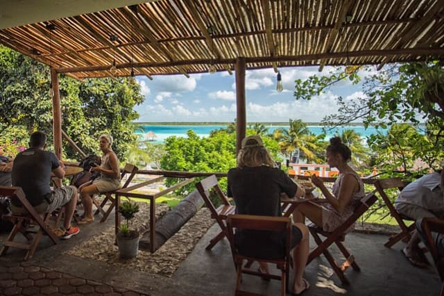 Mango y Chile in Bacalar