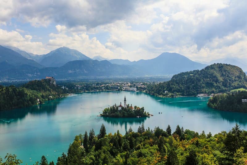 Slovenia’s Alpine Lakes curated route