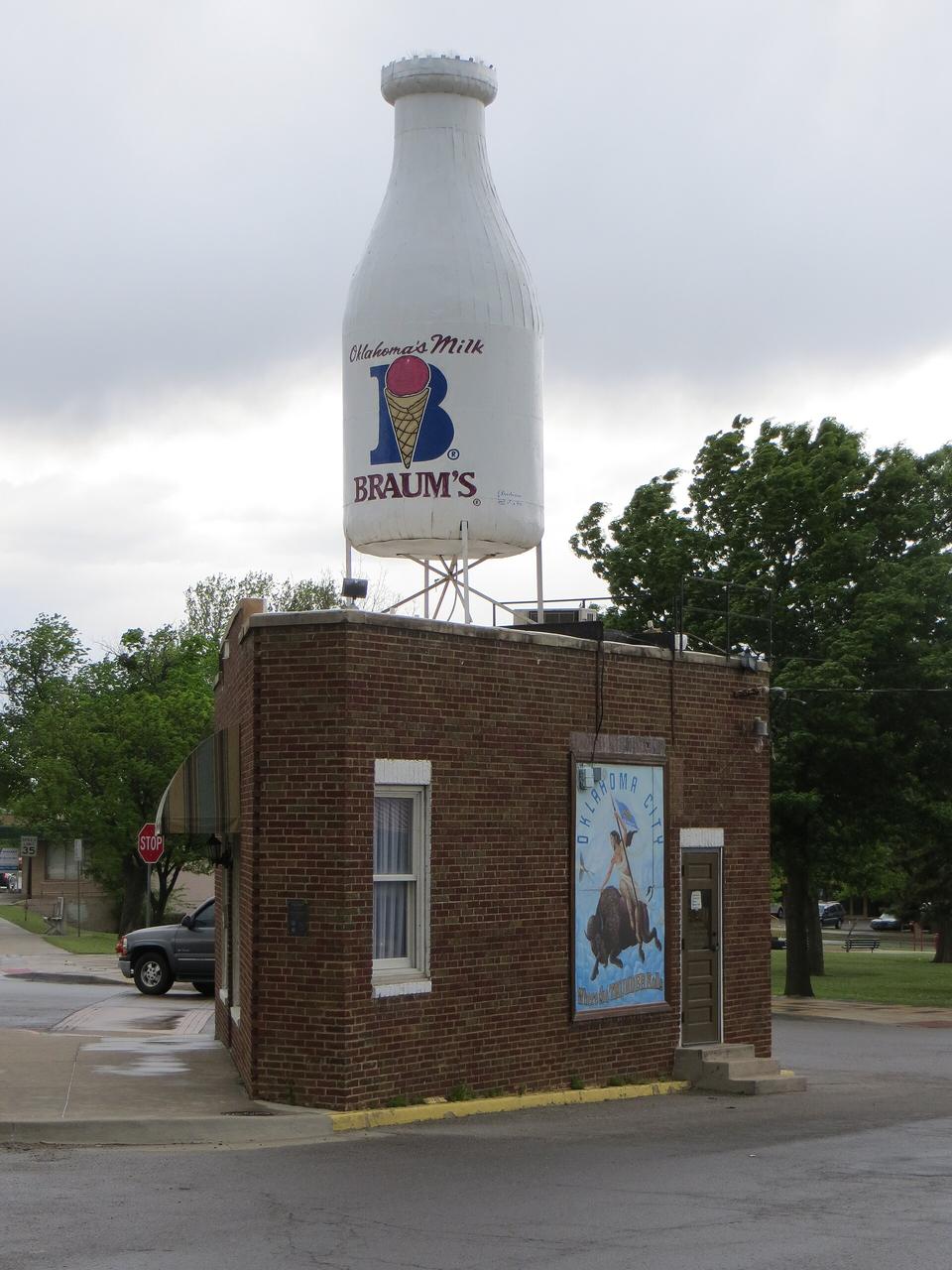 Milk Bottle Grocery in Oklahoma City, Oklahoma